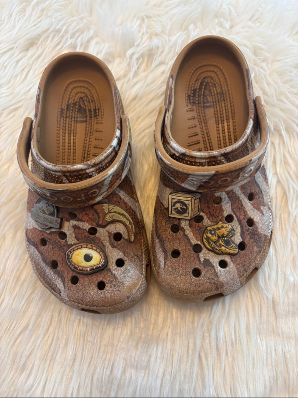 CROCS Jurassic Park size 2